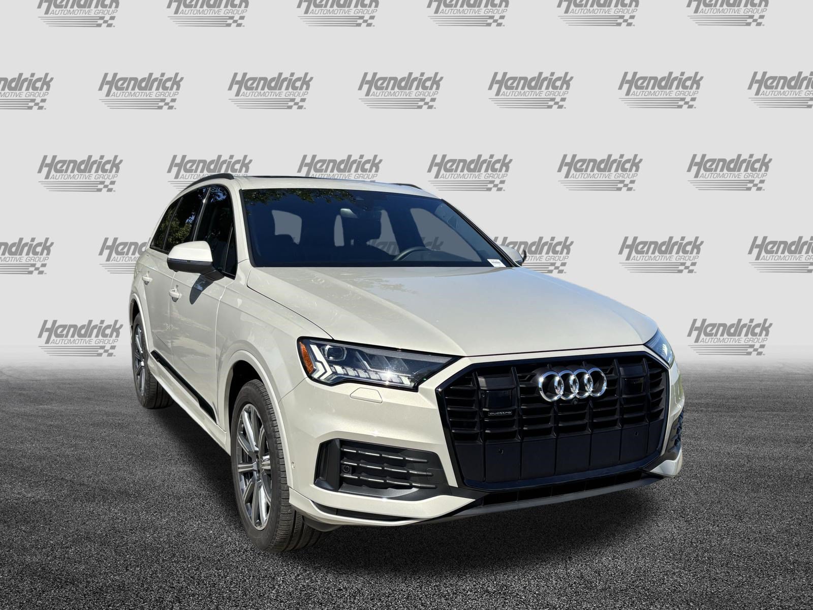 Certified 2023 Audi Q7 2.0T Premium Plus w/ Premium Plus Package AWD/4WD image 2
