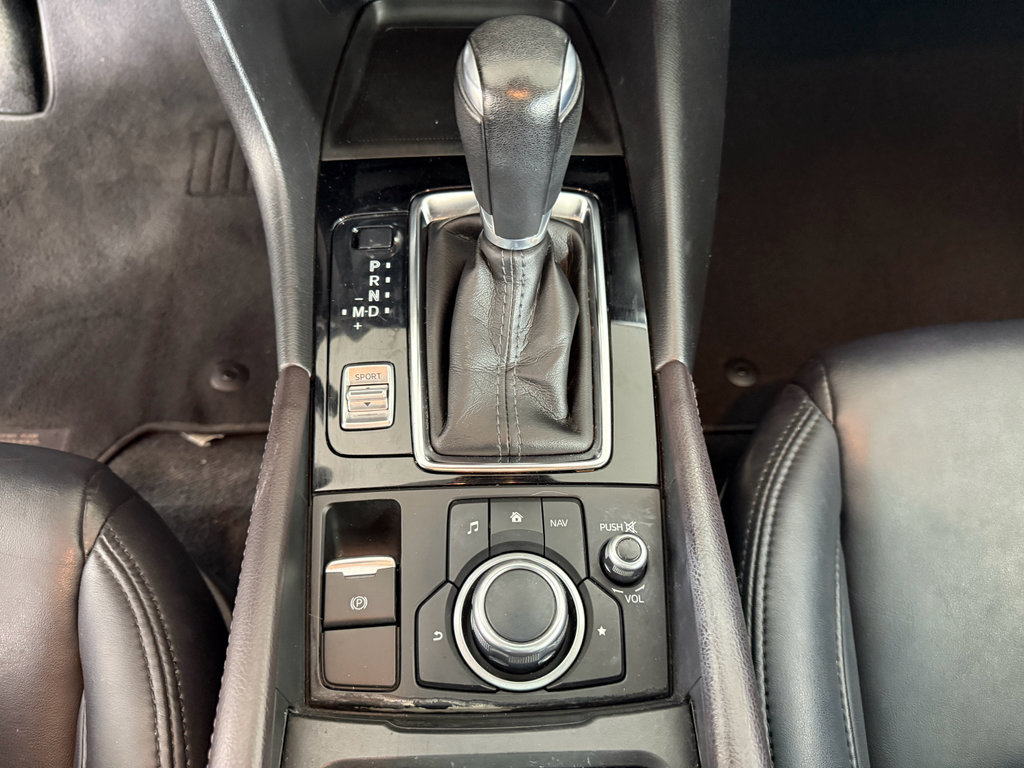 Used 2017 MAZDA MAZDA3 Touring image 26