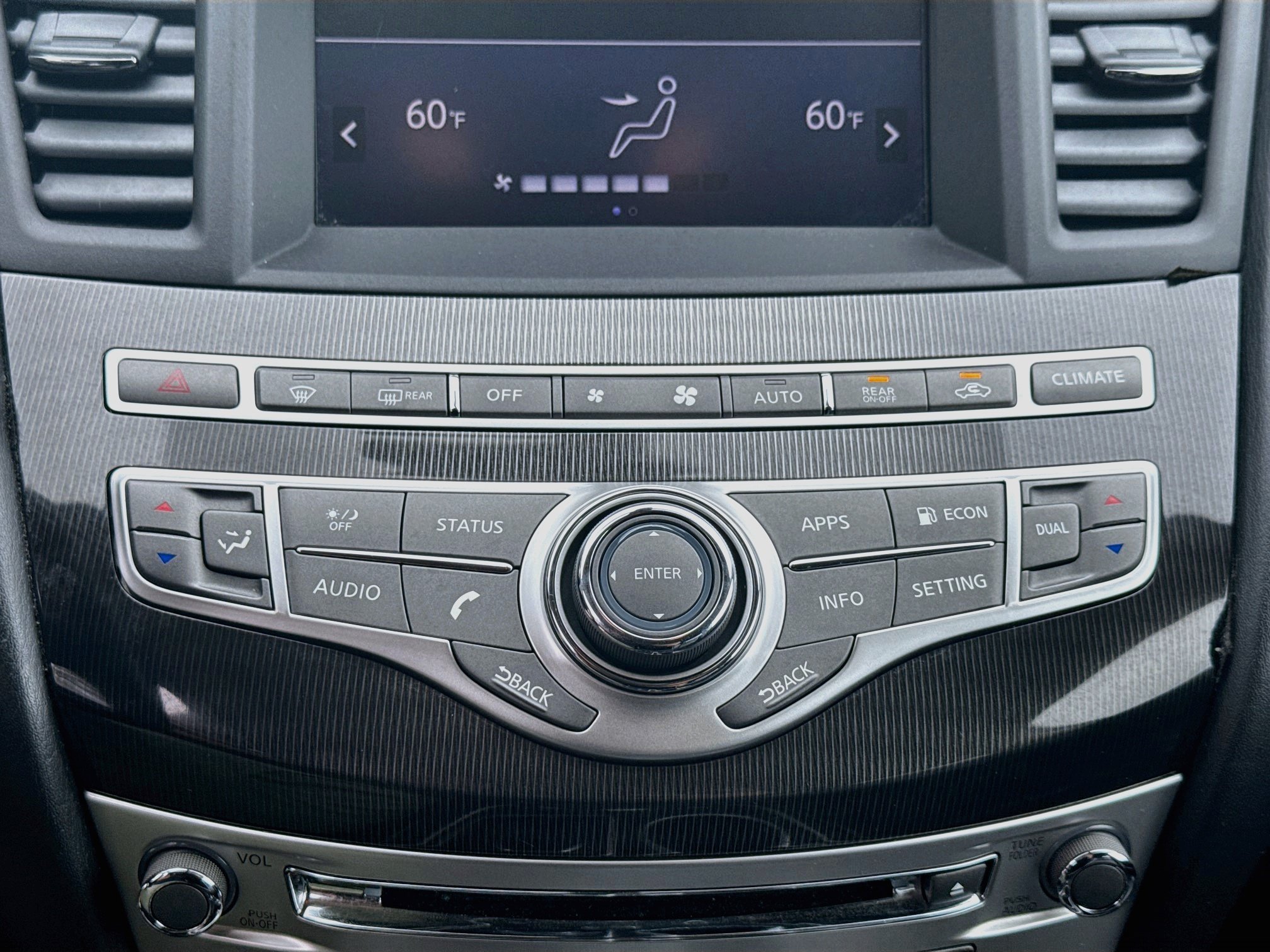 Used 2017 INFINITI QX60 Luxe w/ Premium Package AWD/4WD image 12