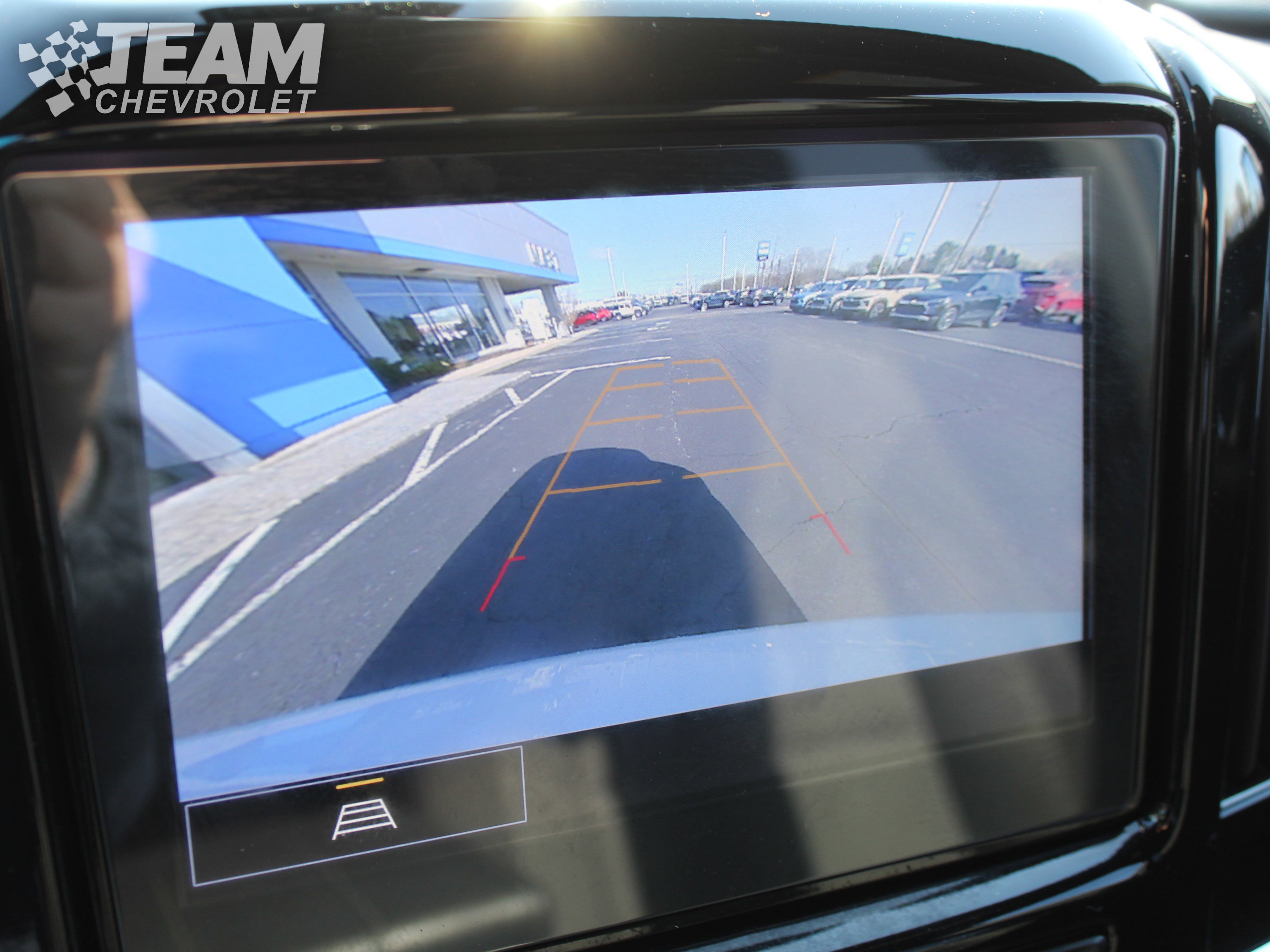 Used 2023 Chevrolet Traverse LT image 16