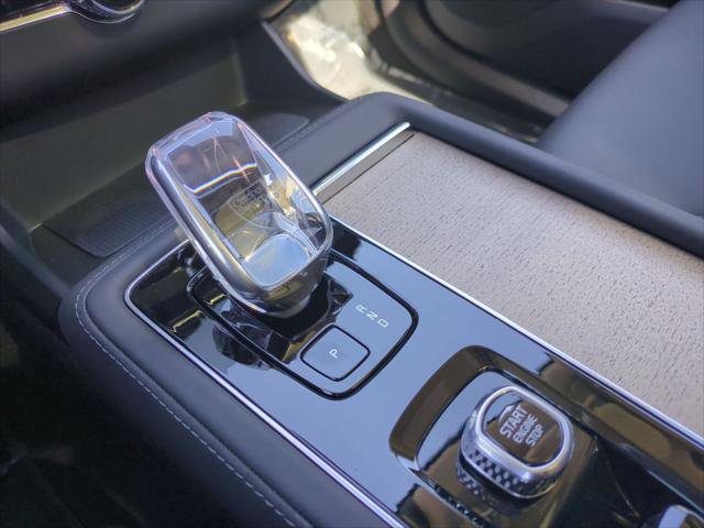 Used 2025 Volvo XC90 B6 Plus w/ Protection Package Premier image 19