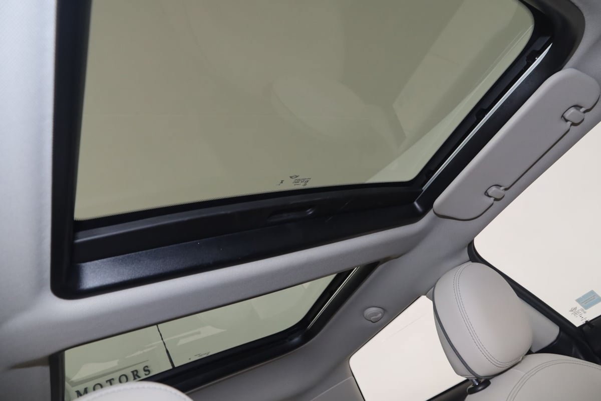 Used 2023 MINI Cooper SE FWD image 12