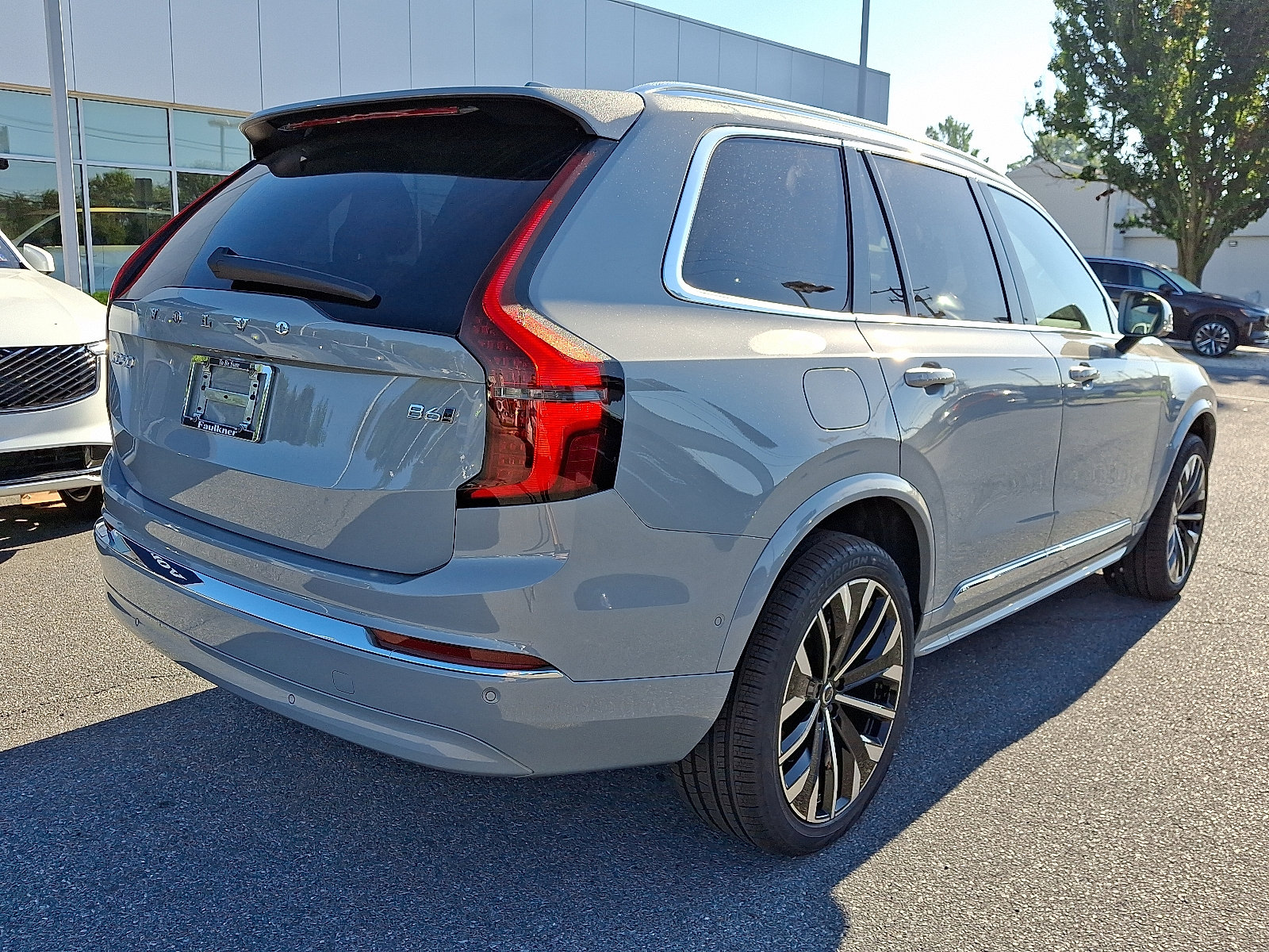 New 2026 Volvo XC90 B6 Ultra image 4