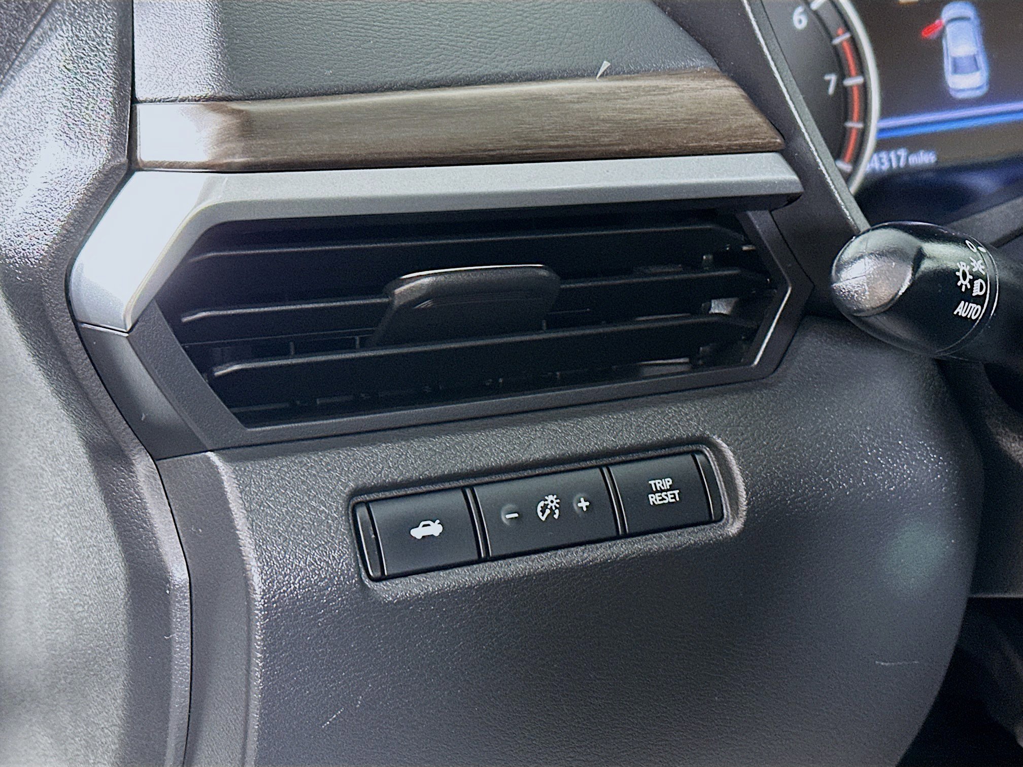 Used 2023 Nissan Altima 2.5 SV image 10