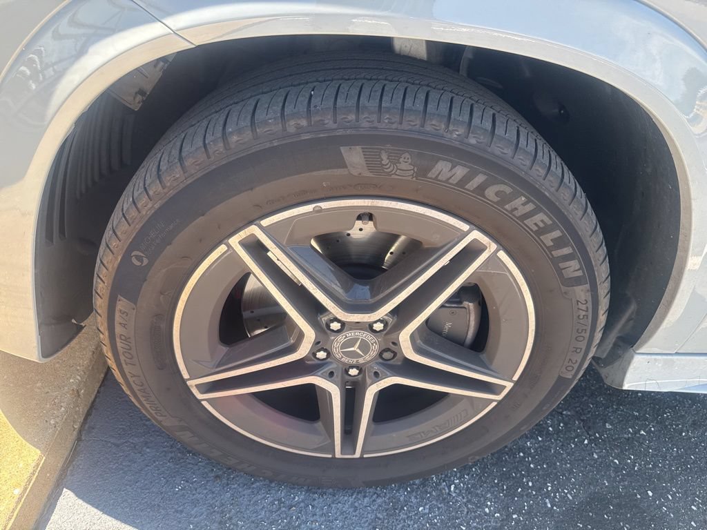 Used 2024 Mercedes-Benz GLE 350 4MATIC image 4