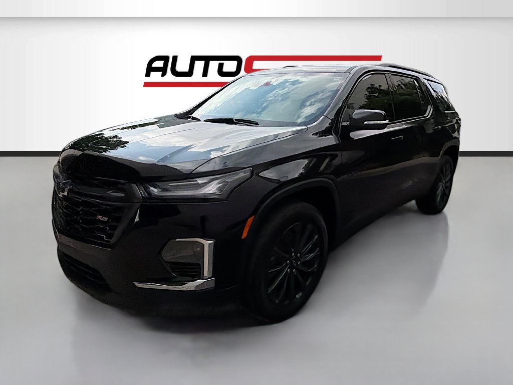 Used 2023 Chevrolet Traverse RS FWD image 3