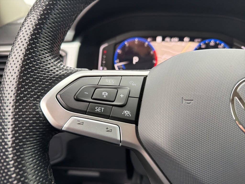 Used 2023 Volkswagen Atlas SEL Premium image 20