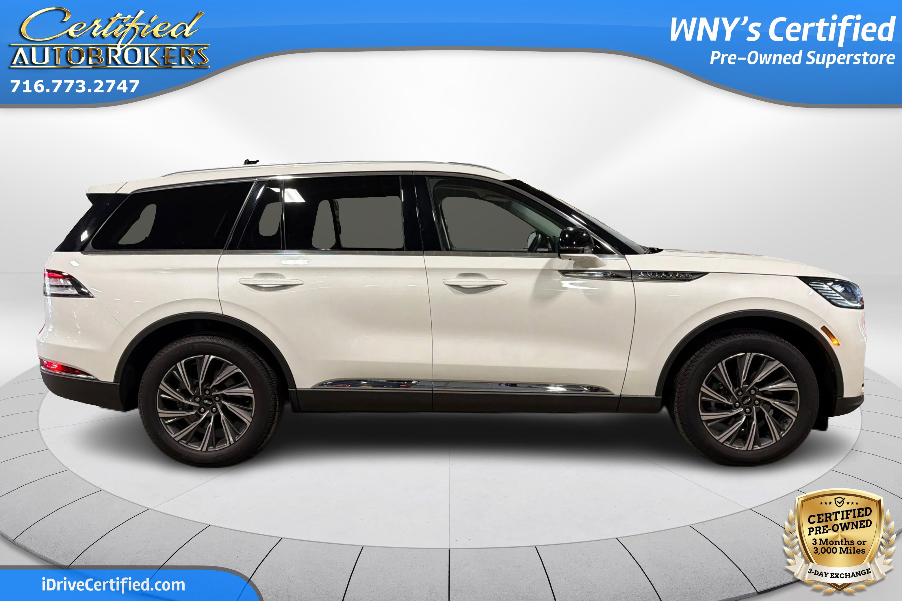 Used 2025 Lincoln Aviator AWD image 4