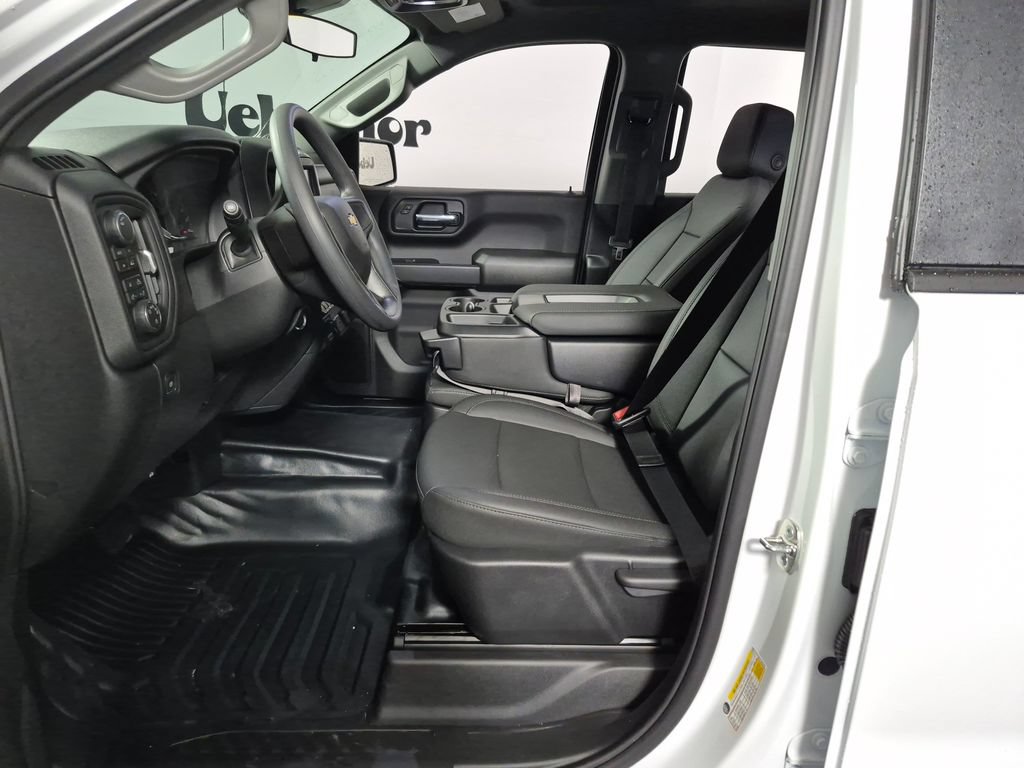 New 2026 Chevrolet Silverado 1500 W/T w/ WT Value Package AWD/4WD image 9