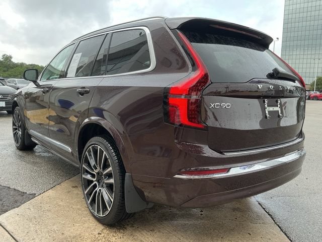 Certified 2025 Volvo XC90 B5 Plus AWD/4WD image 8