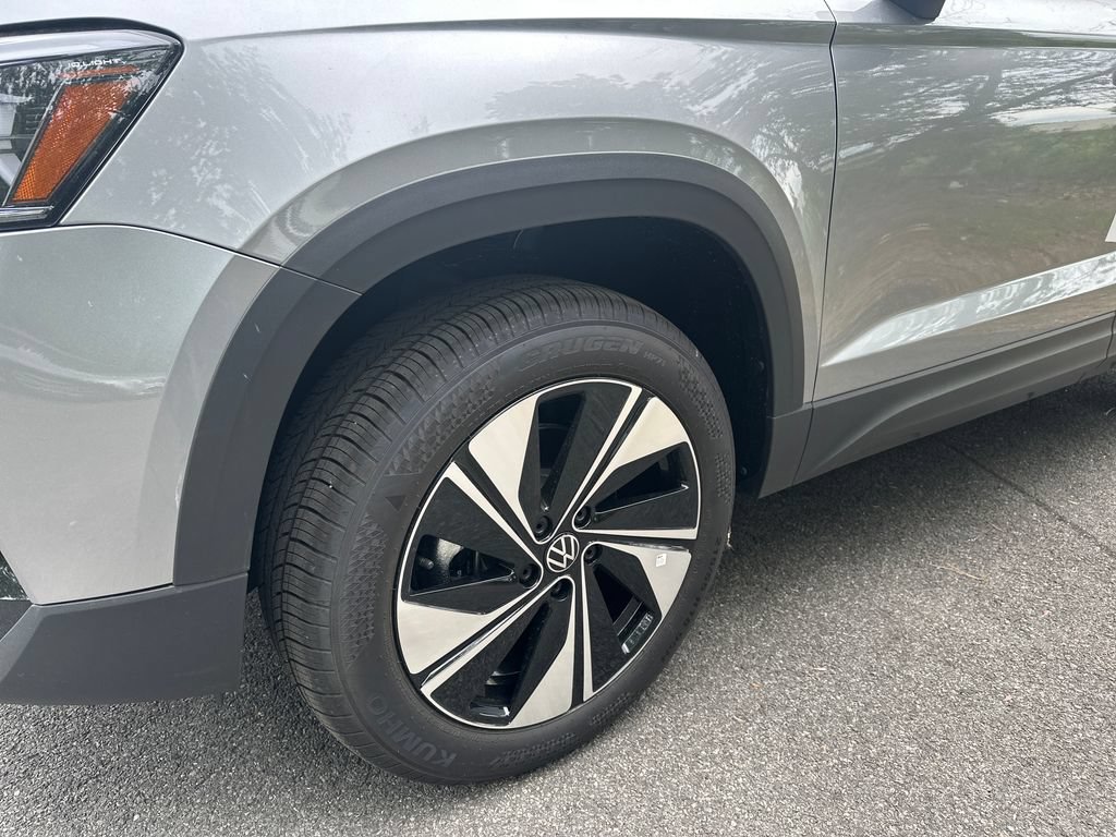 New 2026 Volkswagen Taos SE AWD/4WD image 7