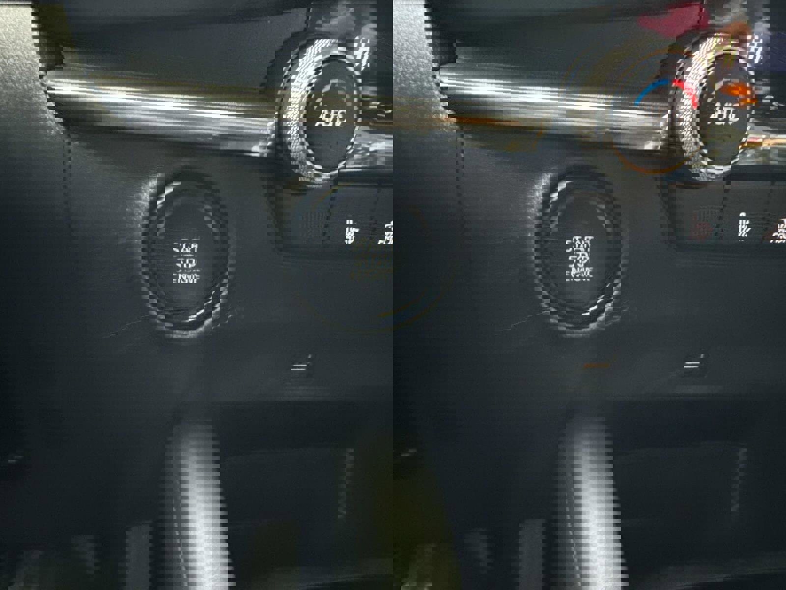 Used 2019 MAZDA MAZDA3 Sedan w/ Preferred Package image 30