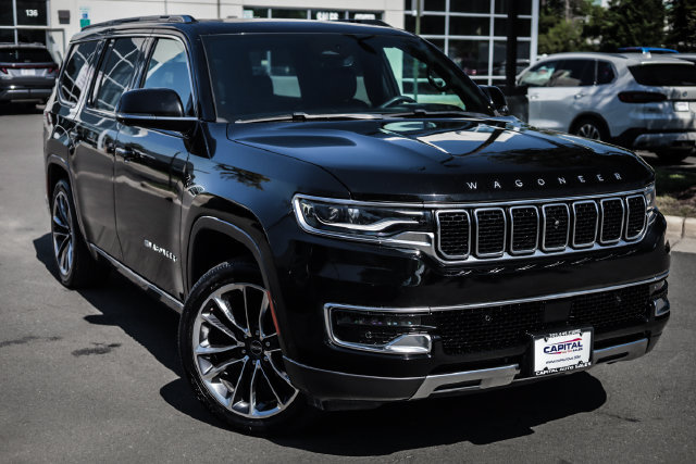 Used 2022 Jeep Wagoneer Series III w/ Premium Group I AWD/4WD image 7