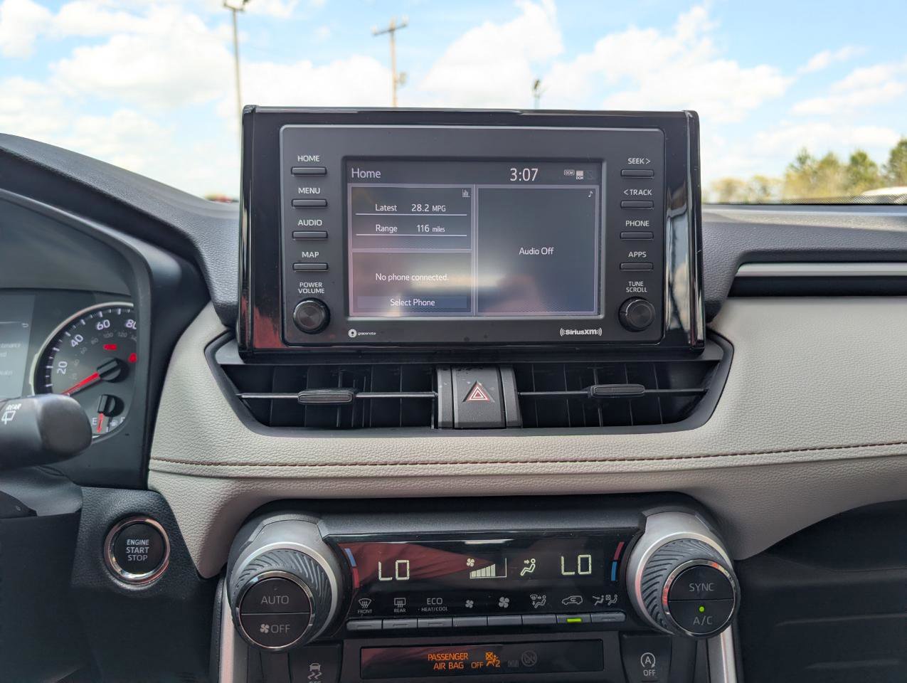 Used 2020 Toyota RAV4 XLE image 18