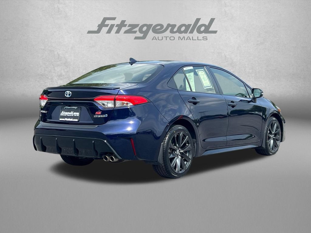 Used 2023 Toyota Corolla SE w/ SE Package FWD image 8