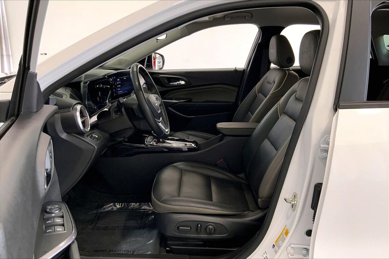 Used 2025 Chevrolet Trax ACTIV w/ Driver Confidence Package FWD image 18