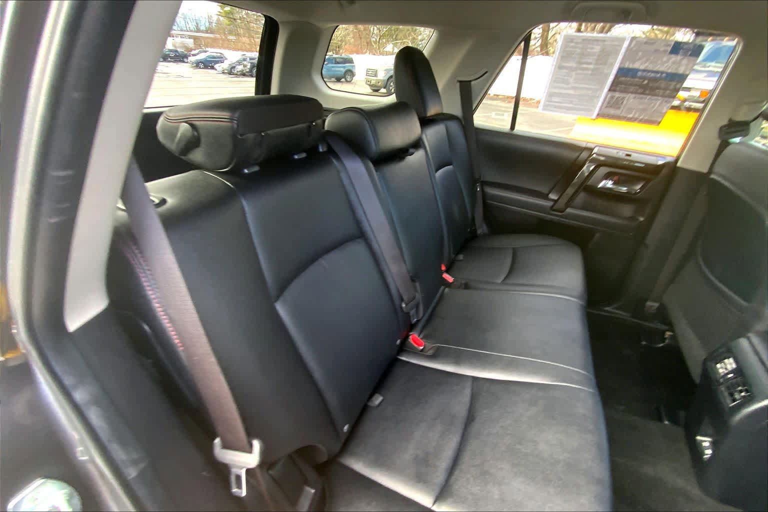 Used 2021 Toyota 4Runner TRD Off-Road Premium AWD/4WD image 20