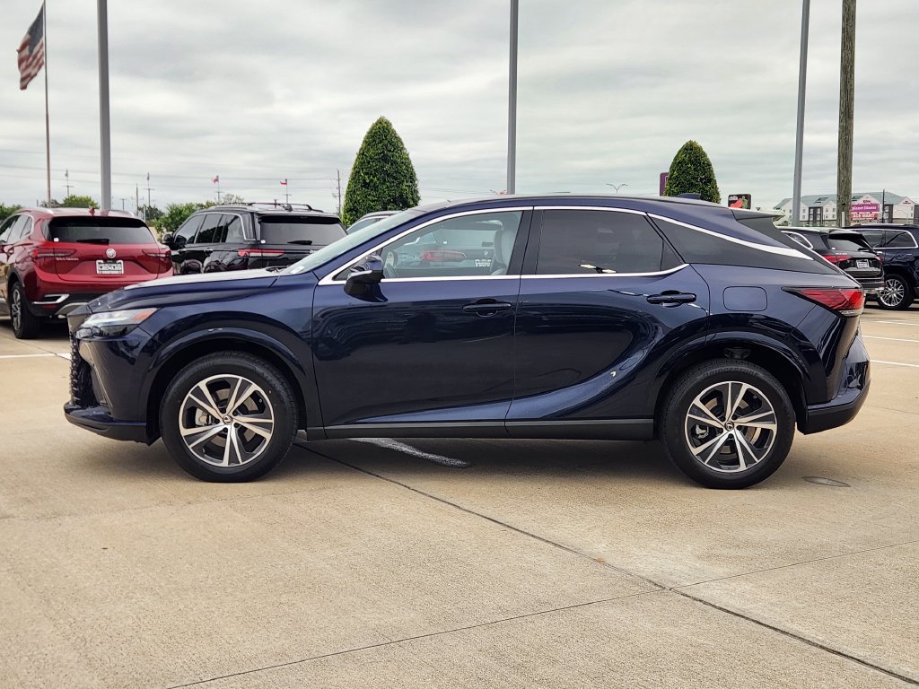 Used 2024 Lexus RX 350 Premium w/ Accessory Package (Z1) FWD image 4