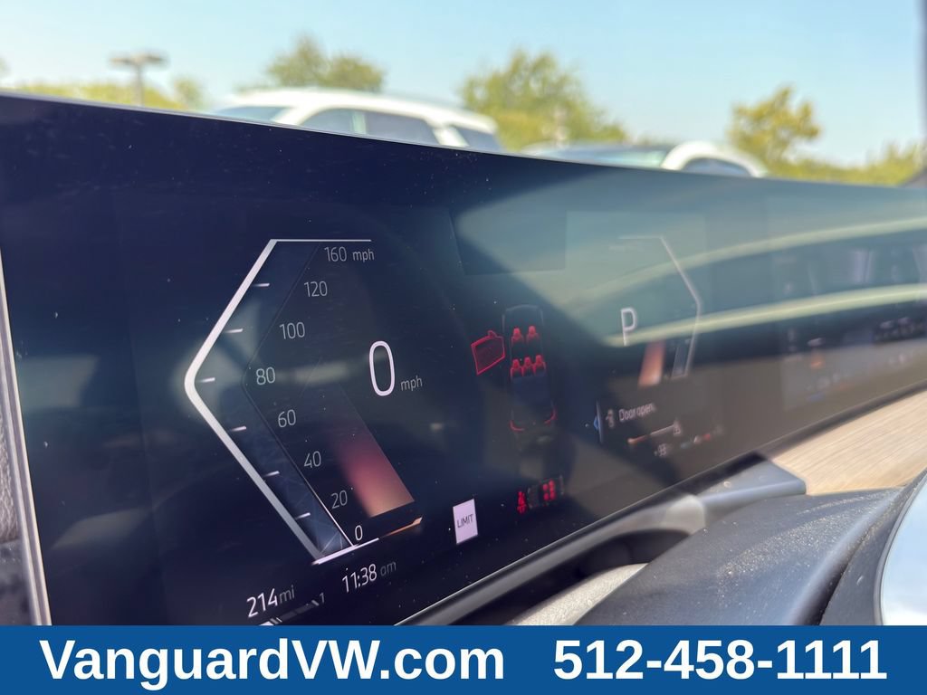 Used 2025 BMW 330i Sedan RWD image 18