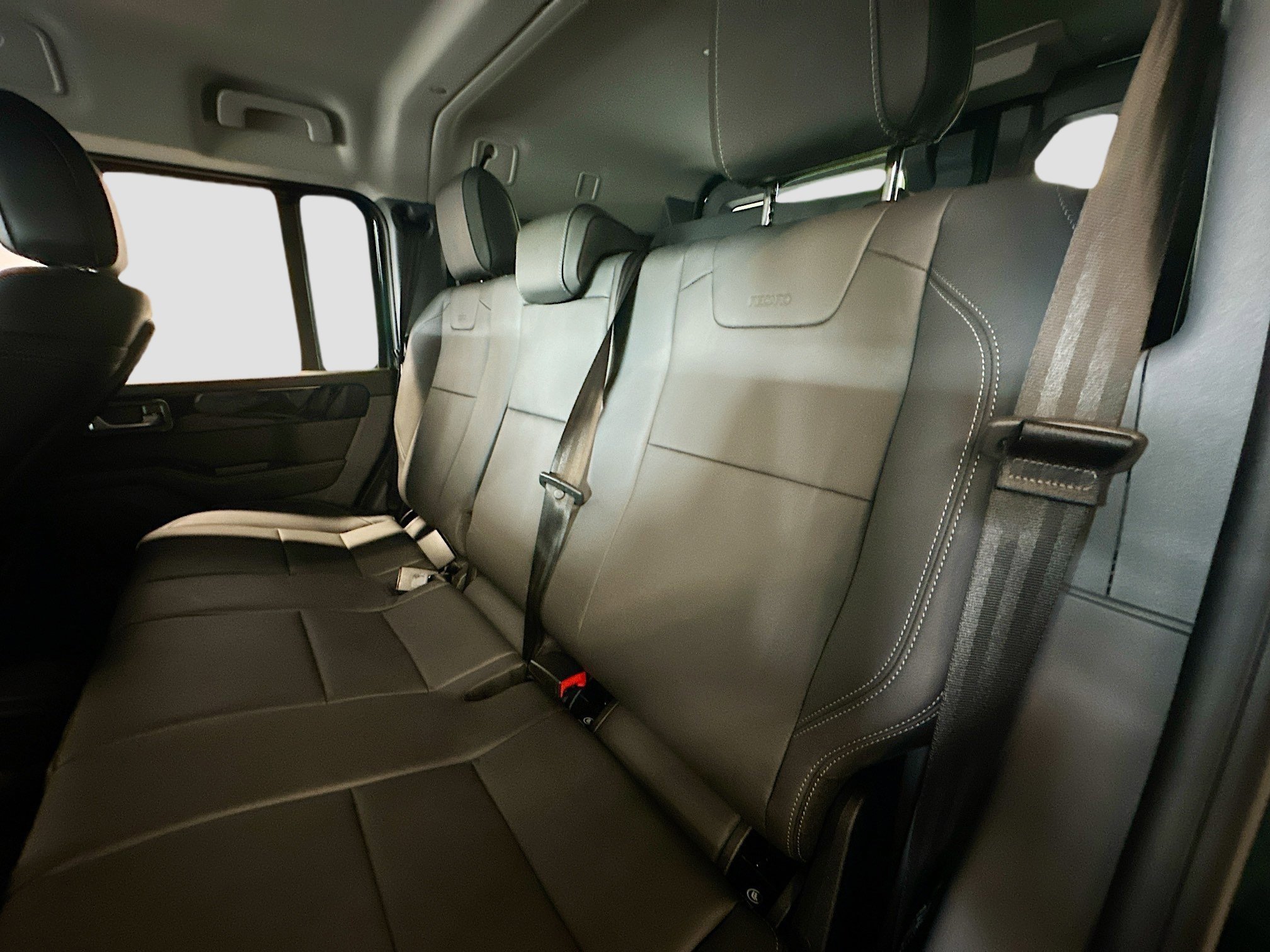 New 2025 INEOS Grenadier Station Wagon AWD/4WD image 37