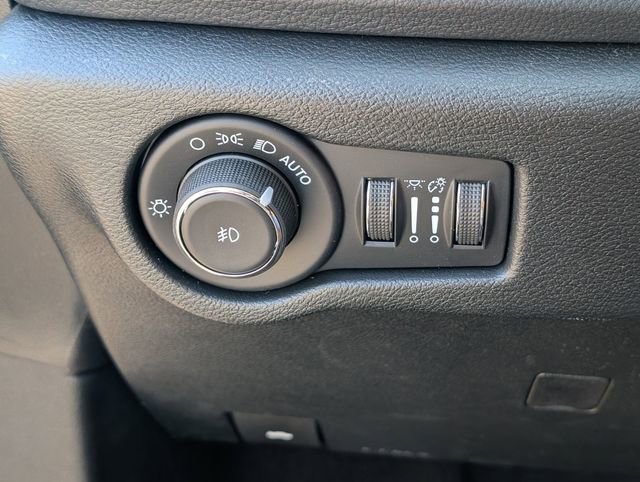 New 2026 Chrysler Pacifica Pinnacle image 15