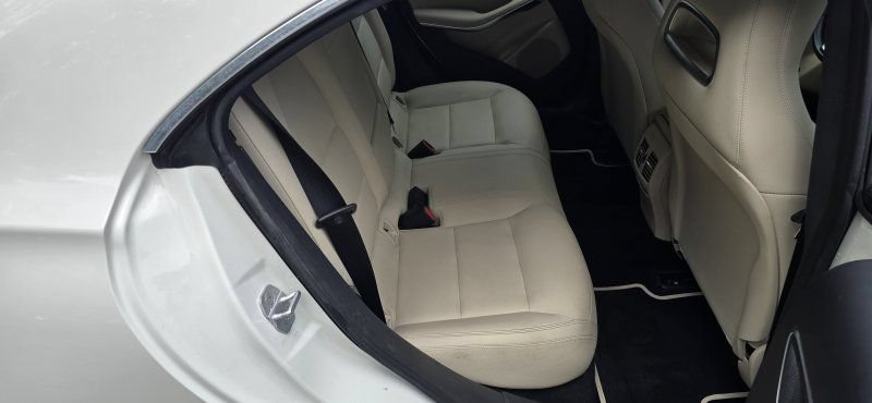 Used 2018 Mercedes-Benz CLA 250 4MATIC image 35