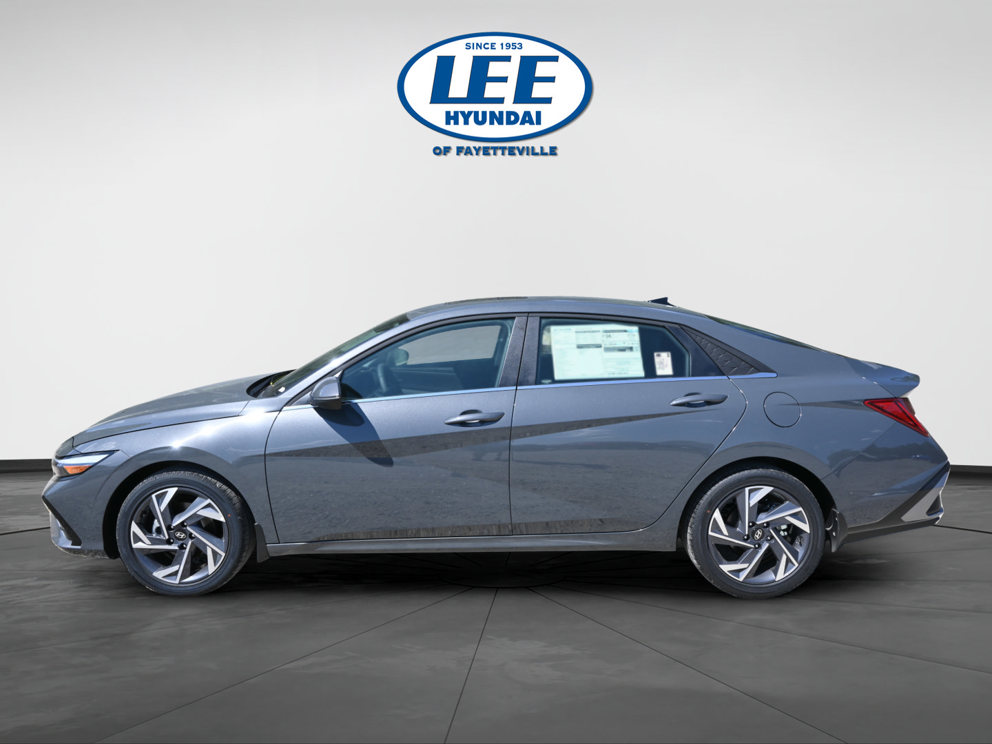 Certified 2025 Hyundai Elantra Limited FWD image 6