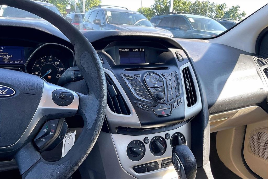 Used 2013 Ford Focus SE FWD image 9