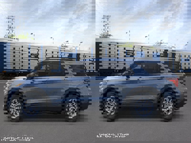 New 2026 Ford Explorer Active image 3