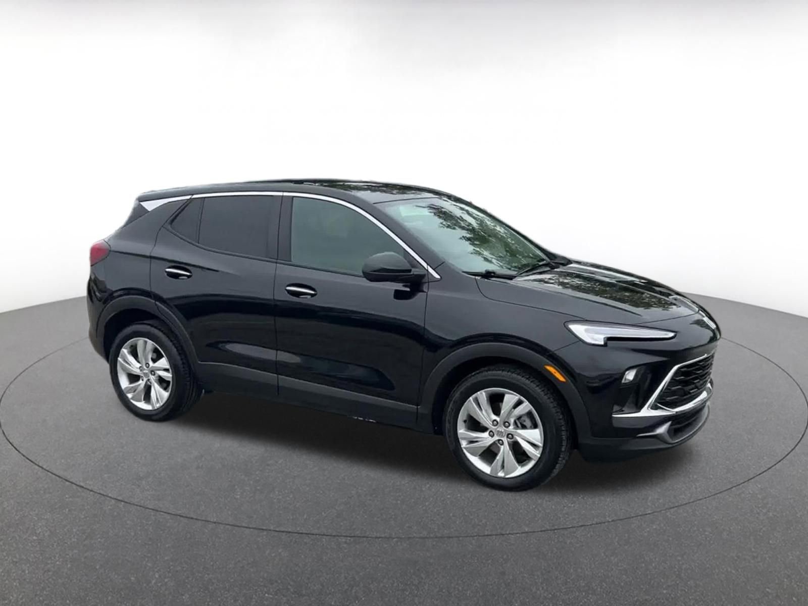 Used 2025 Buick Encore GX Preferred FWD image 2