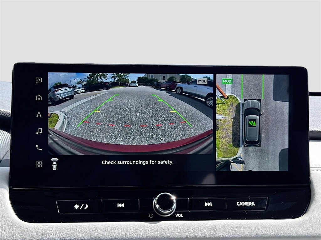 New 2025 Mitsubishi Outlander SE image 14