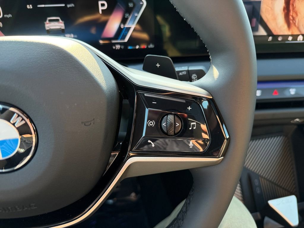 Certified 2025 BMW X3 xDrive30i w/ Premium Package image 30