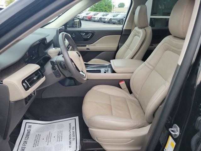 Certified 2024 Lincoln Aviator Reserve w/ Elements Package Plus AWD/4WD image 6