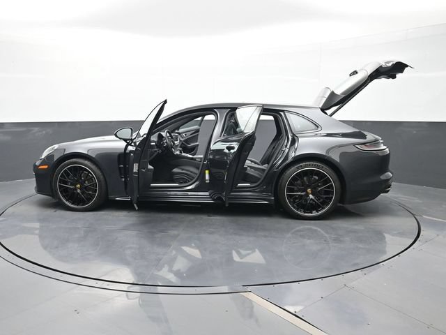 Certified 2023 Porsche Panamera 4 w/ Assistance Package AWD/4WD image 30