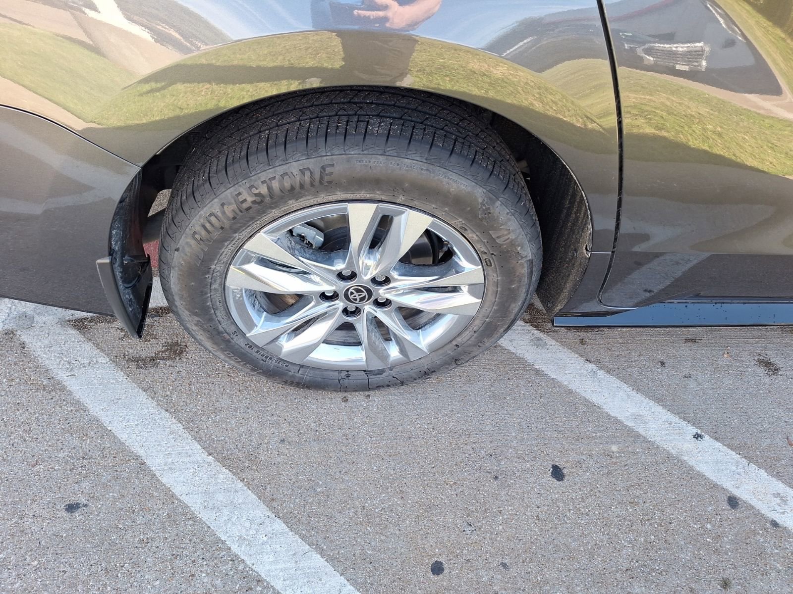 Used 2025 Toyota Sienna Limited image 11