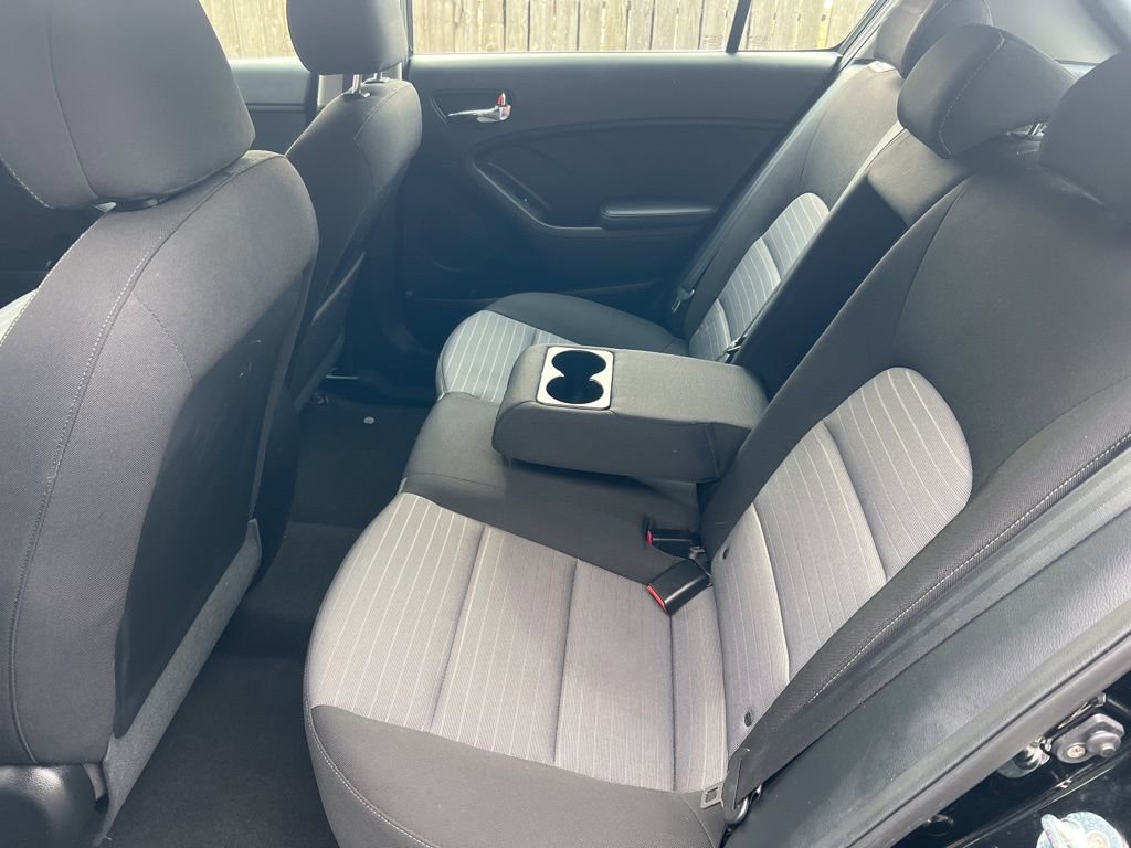 Certified 2016 Kia Forte LX image 9