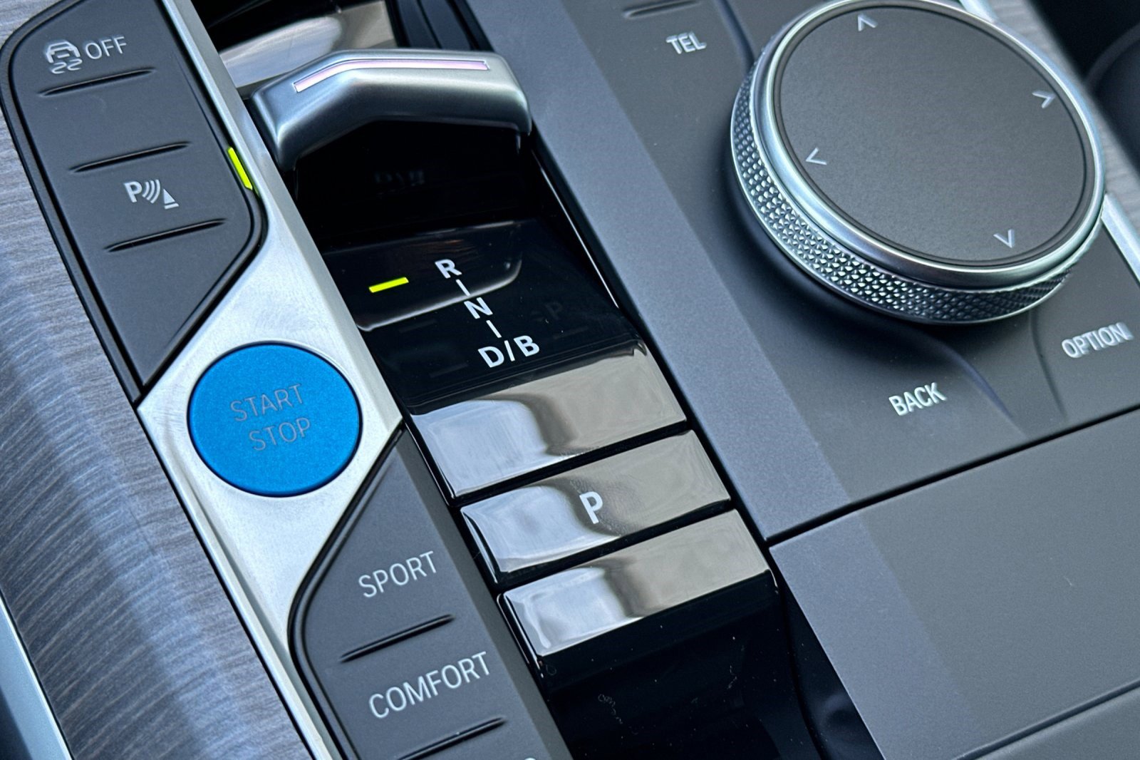 Used 2025 BMW i4 eDrive40 image 27