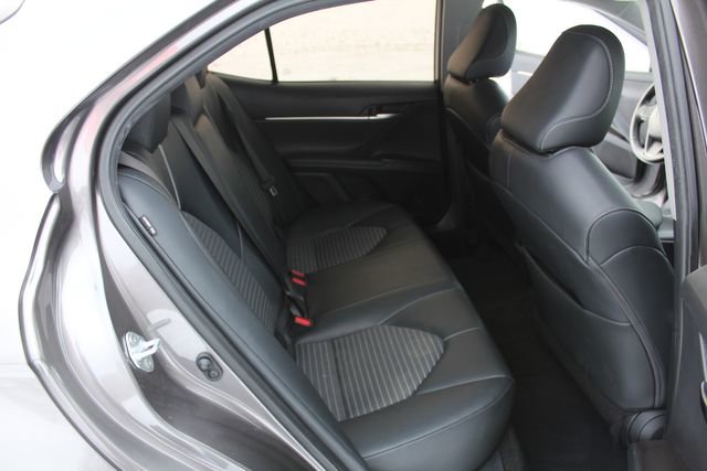 Used 2023 Toyota Camry SE image 9