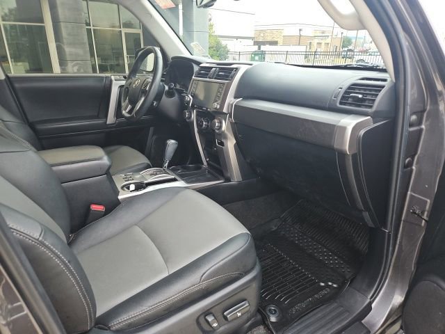Used 2021 Toyota 4Runner SR5 Premium w/ Moonroof Package image 33