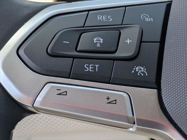Certified 2025 Volkswagen Atlas SE FWD image 14