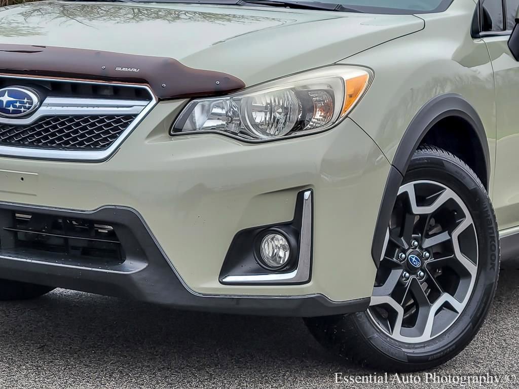 Used 2017 Subaru Crosstrek 2.0i Premium w/ Moonroof Package image 3