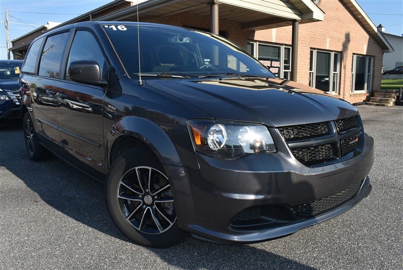 Used 2016 Dodge Grand Caravan SE