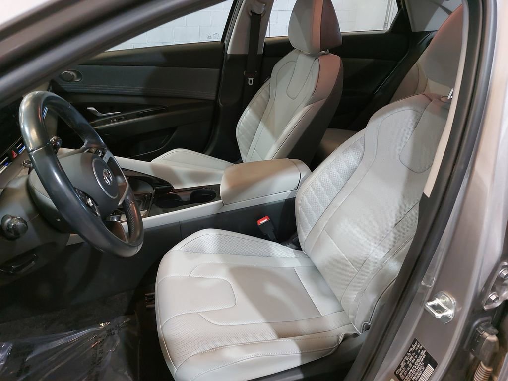Certified 2023 Hyundai Elantra Limited w/ Cargo Package FWD image 16