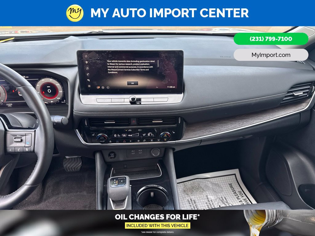Used 2025 Nissan Rogue Platinum w/ Platinum Premium Package FWD image 21