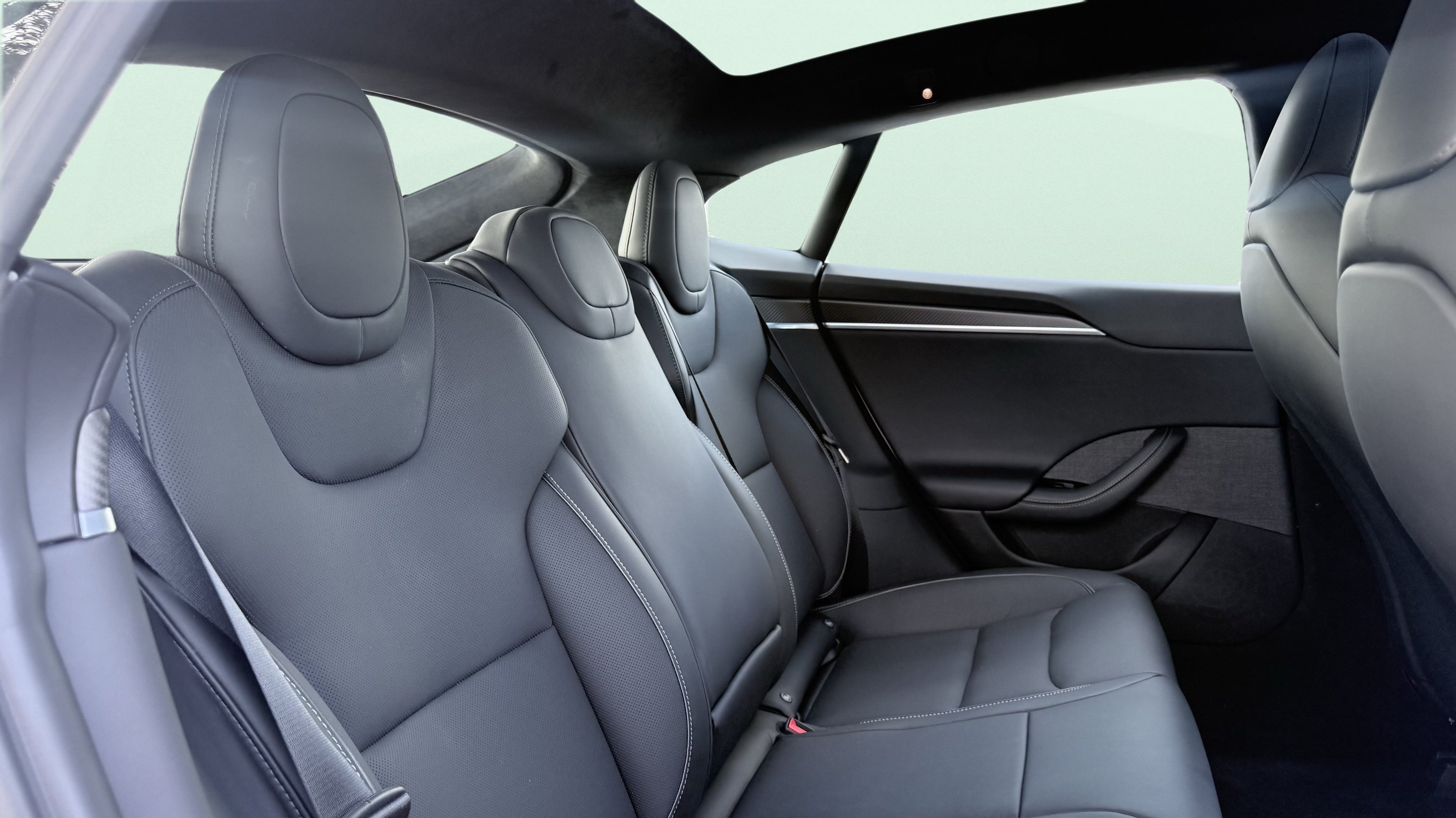 Used 2024 Tesla Model S Plaid AWD/4WD image 34