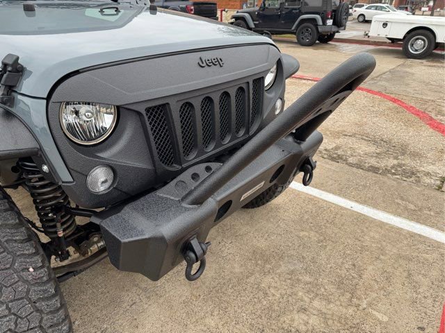 Used 2014 Jeep Wrangler Unlimited Sport w/ Connectivity Group image 11