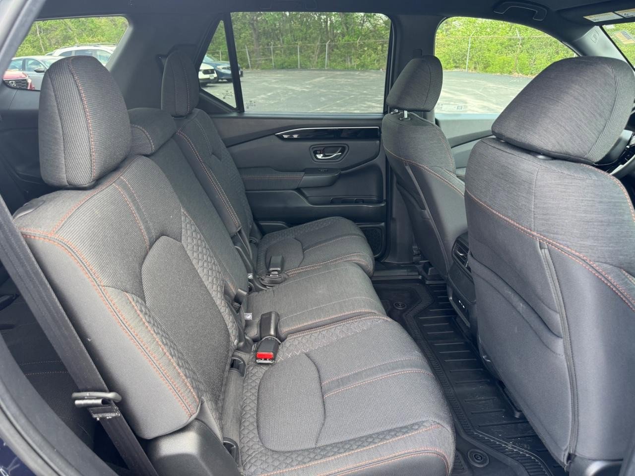 Certified 2025 Honda Pilot Sport image 11