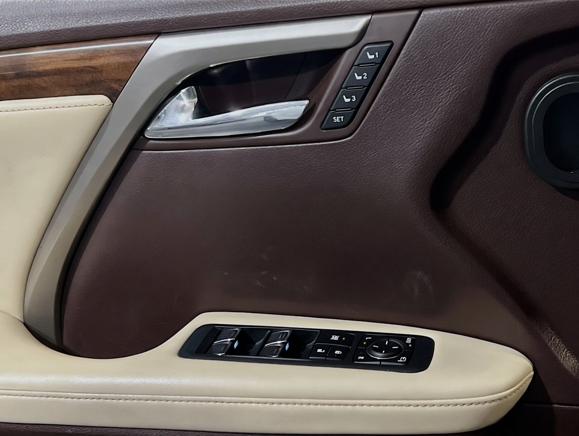 Used 2020 Lexus RX 350L FWD w/ Premium Package image 14