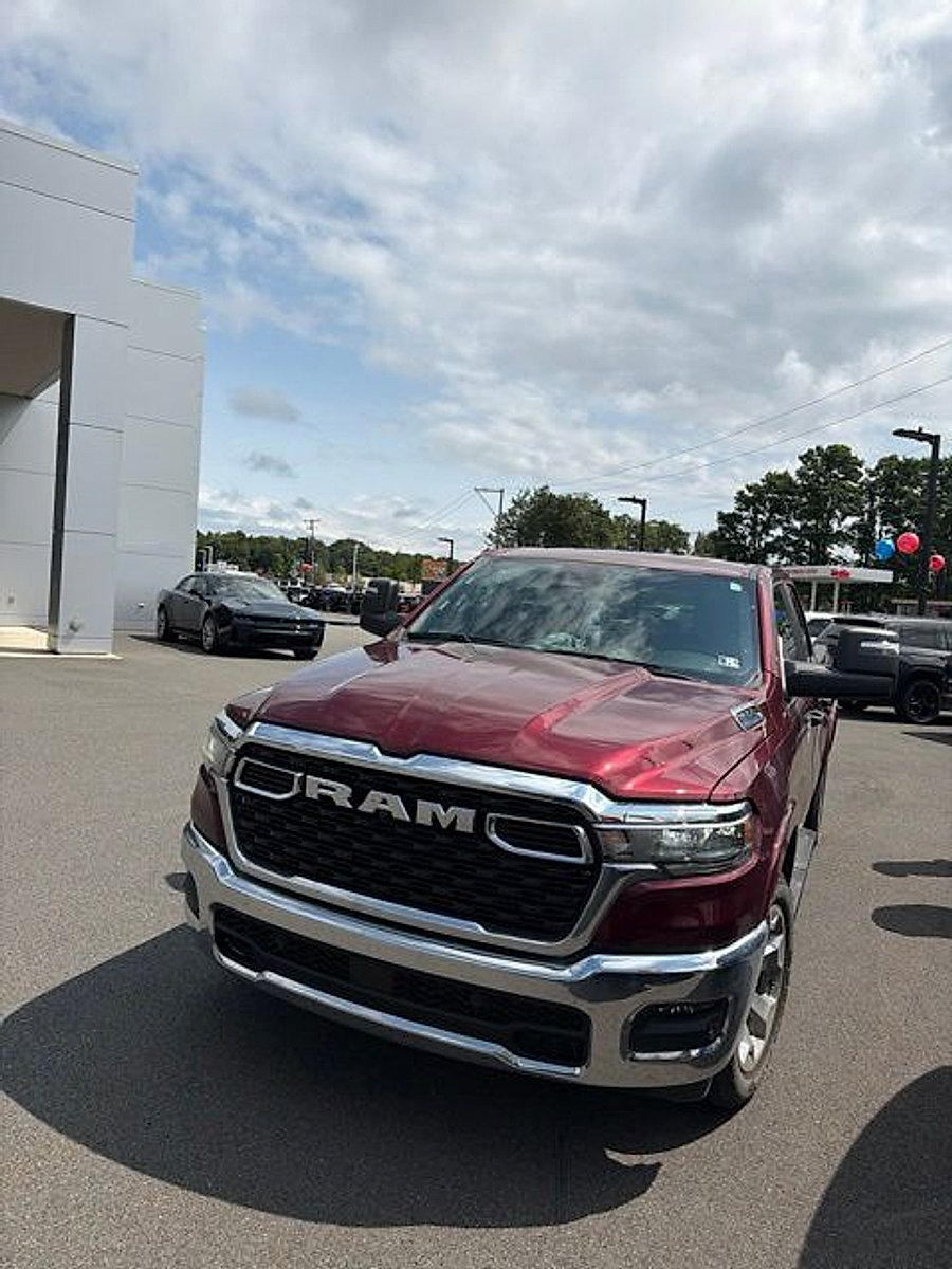 Used 2025 RAM 1500 Big Horn AWD/4WD image 7