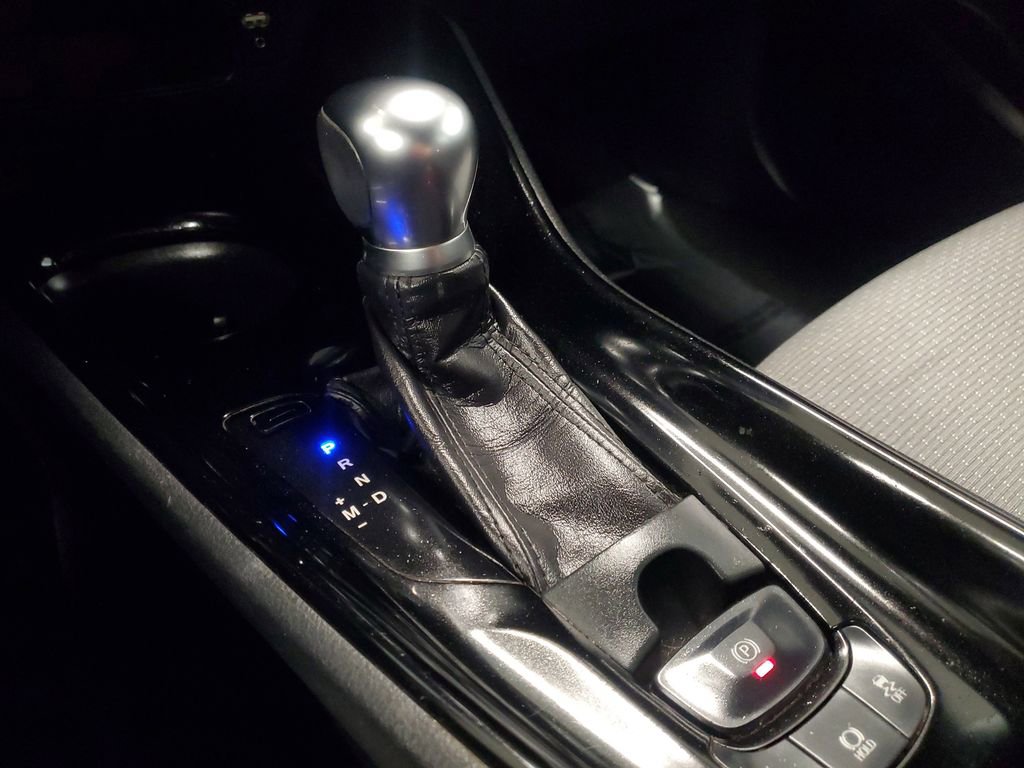 Used 2019 Toyota C-HR XLE image 28